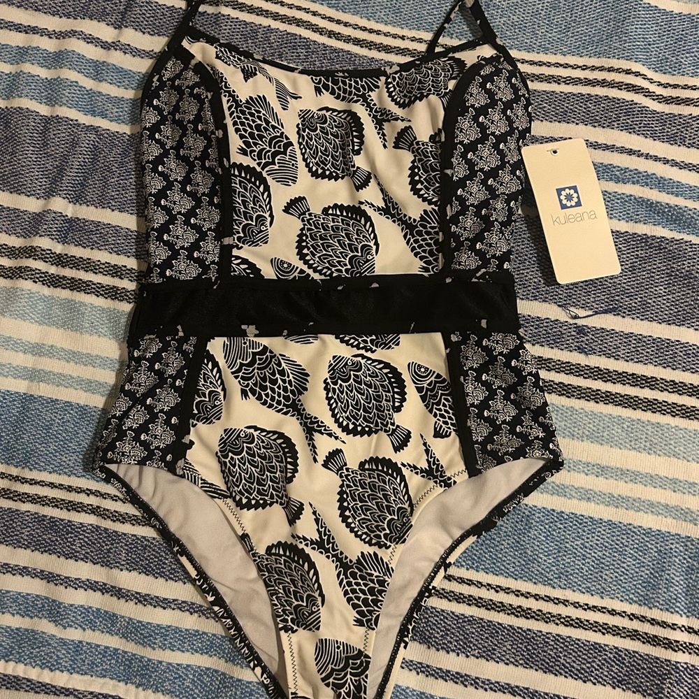 Kuleana Black and White Patterned Swimsuit